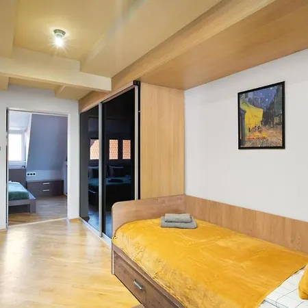 Urban Chic - Center - 3 Floors - Luxury דירה