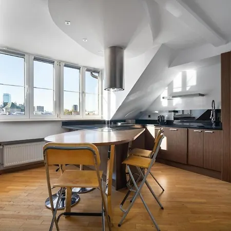 Urban Chic - Center - 3 Floors - Luxury דירה ורשה